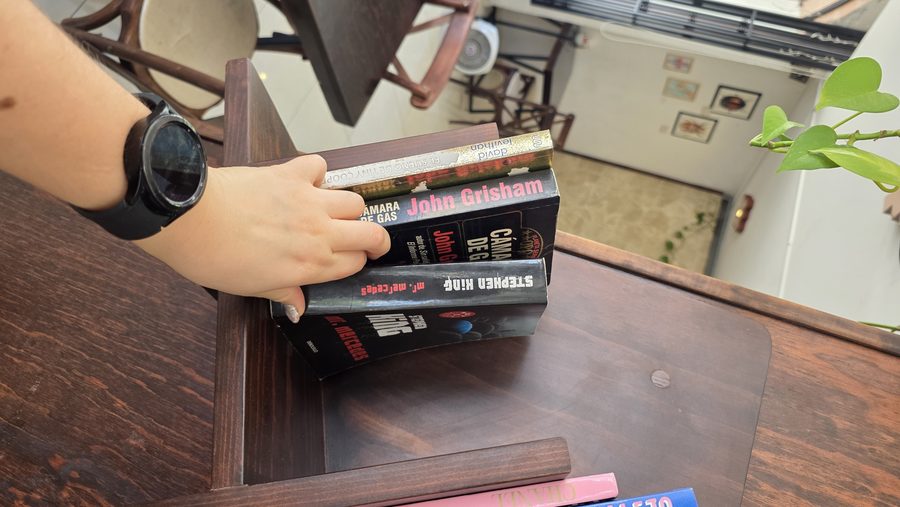 Devuelve un libro